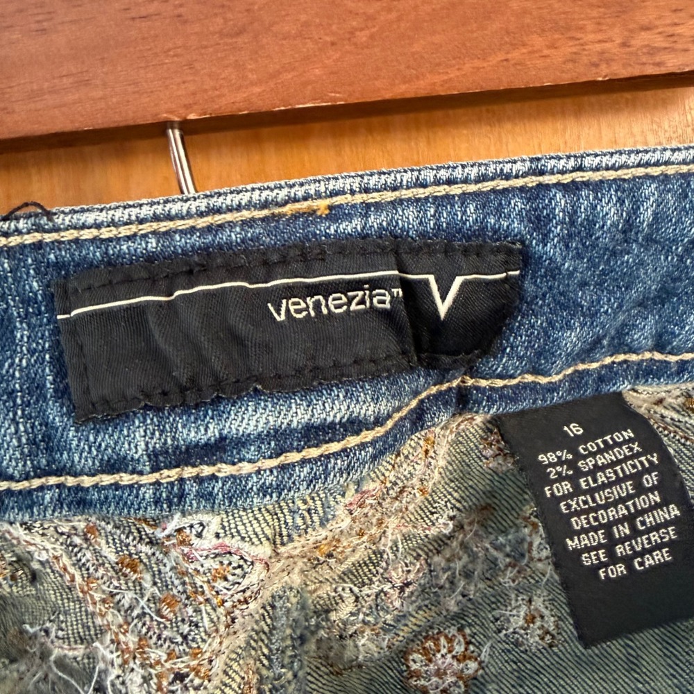 Venezia Womens Blue Embroidered Straight Leg Jeans Size 16 Boho Studded Denim - Picture 7 of 10